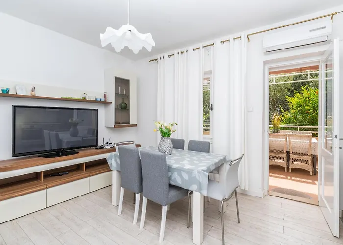 Sokol Apartment Makarska